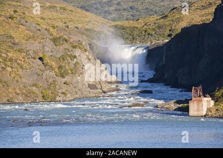 Wasserfall Salto Grande im NP Torres del Paine, Patagonien, Chile, Wasserfall Salto Grande im NP Torres del Paine, Patagonien Stockfoto