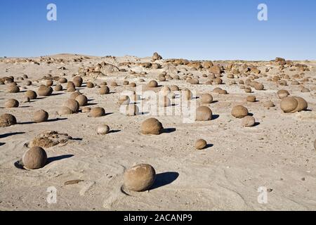 Runde Steine Cancha de Bochas in Ischigualasto, Argentinien, runde Steine Cancha de Bochas, Argentinien Stockfoto