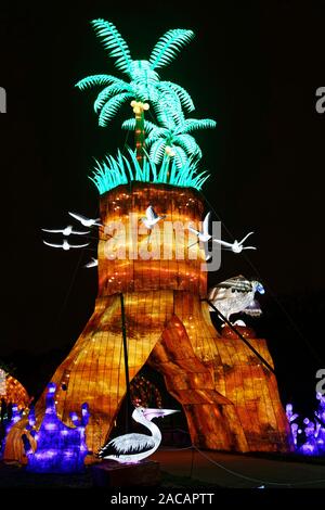 Paris, Frankreich. 1. Dez, 2019. 'Ozean auf dem Weg zur Erleuchtung", Festival der Lichter von Jardin des Plantes in Paris, Frankreich. Stockfoto