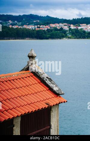 Detail einer Horreo in der touristischen Ortschaft Galicien Combarro Stockfoto