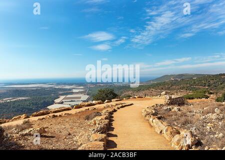 Wanderweg in den Bergen des westlichen Galiläa in Israel Stockfoto