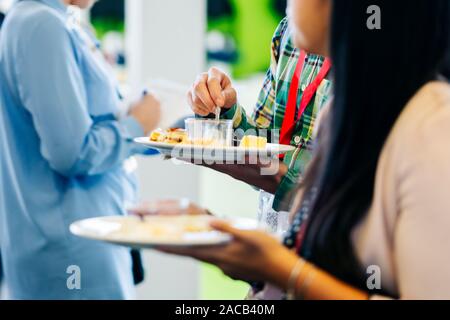 Details der einzelnen Lebensmittel bei einer Veranstaltung oder Tagung Kongress Stockfoto