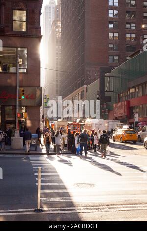 7. Avenue, New York City, Vereinigte Staaten von Amerika Stockfoto