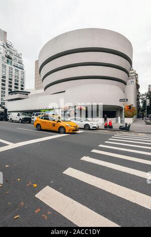 Guggenheim Museum, 5th Avenue, Manhattan, New York City, NY, Vereinigte Staaten von Amerika. Usa Stockfoto