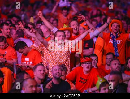 Rotterdam, Niederlande. 02 Dez, 2019. ROTTERDAM, Premier League Darts Ahoi, Anhänger der Credit: Pro Schüsse/Alamy leben Nachrichten Stockfoto