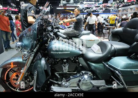 Bangkok, Thailand - Dezember 1, 2019: große Motorrad 'Harley Davidson in der Expo 36 2019 an der Auswirkung Ausstellung Thailand Stockfoto