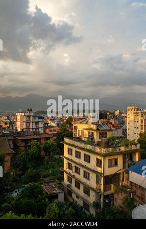 Die bunte und dicht gedrängten Gebäude von Kathmandu, Nepal Stockfoto