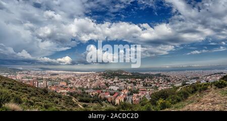 Panorama von Barcelona vom Tibidabo Hill Stockfoto