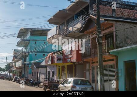 Lebendige Stadt Tefé am Lago Tefé, Amazona Fluss, Amazon, nördlichen Brasilien, Lateinamerika Stockfoto