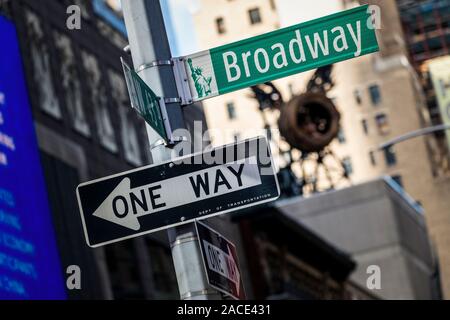 Broadway und eine Möglichkeit, Straßenschilder, Manhattan, New York, USA Stockfoto