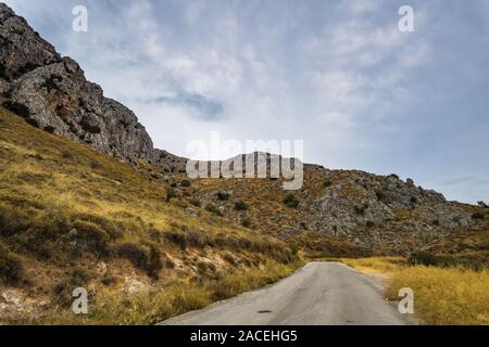 Die historische Acrocorinth Festung in Korinth, Griechenland Stockfoto