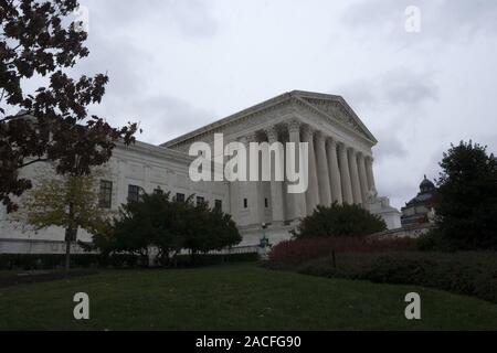 Dezember 2, 2019, Washington, District of Columbia, USA: der Oberste Gerichtshof der Vereinigten Staaten in Washington D.C., USA, am Montag, 2. Dezember 2019. (Bild: © stefani Reynolds/CNP über ZUMA Draht) Stockfoto