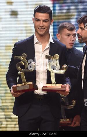 Mailand, Italien. 02 Dez, 2019. Mailand, Preisverleihung für die besten Fußball-Spieler der Saison 2018/19 erie A' - Cristiano Ronaldo Credit: Unabhängige Fotoagentur/Alamy leben Nachrichten Stockfoto