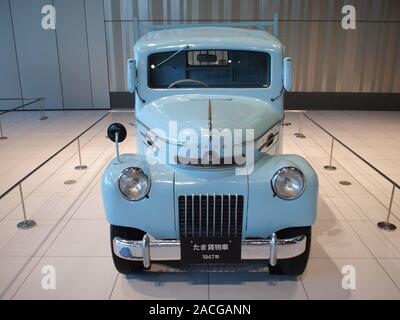 1947 Nissan TAMA Pickup Truck an der Nissan Global Headquarters Galerie Stockfoto