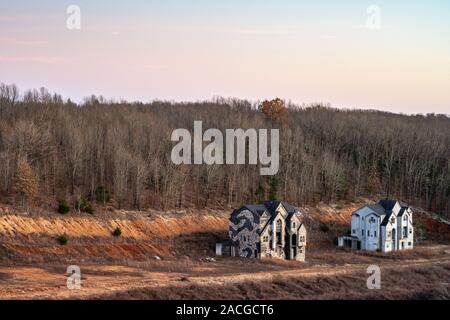 Verlassene McMansions - Indian Ridge Resort Gemeinschaft in Branson Stockfoto