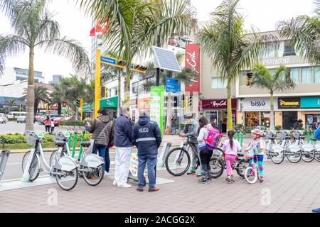 LIMA, PERU - September 08 th 2019: Alternative Transportmittel für die Bewohner der Stadt Lima in Peru Stockfoto