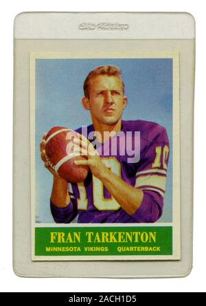 Classic football card Darstellung Fran Tarkenton der Quarterback mit den Minnesota Vikings durch Philadelphia Gummi ausgestellt in 1964. Stockfoto