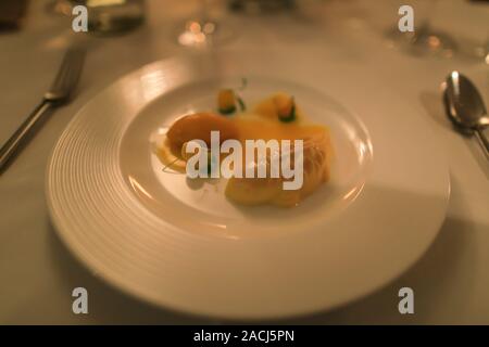 Abendessen Sterne Küche - Mango, Vanille und Passionsfrucht - Gourmet Stockfoto
