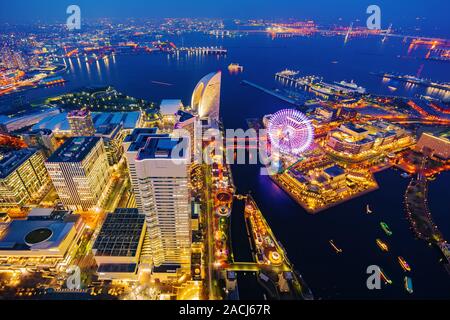 Hafen von Yokohama Minato Mirai Bezirk bei Nacht, Japan Stockfoto