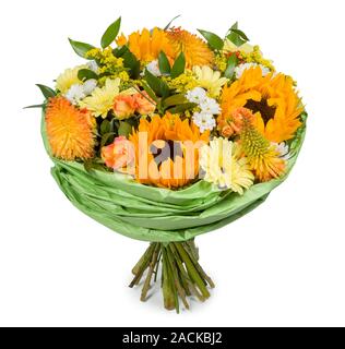 Bunter Blumenstrauß Anordnung Mittelstück isoliert auf Weiss. Blumenstrauß aus Alstroemeria, Gerber, Rose und Chrysantheme Blumen auf Wh isoliert Stockfoto