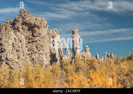 Mono Becken fallen Farben. Mono Lake Tuffstein State Natural Reserve, Kalifornien. Stockfoto