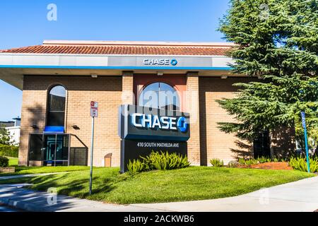 Aug 17, 2019 Sunnyvale/CA/USA - Außenansicht von Chase Bank Filiale in South San Francisco Bay Area. Stockfoto