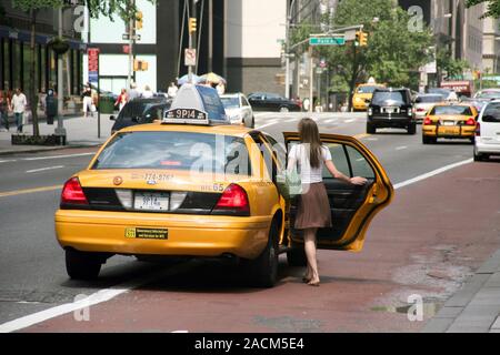 Gelbes Taxi in New York Stockfoto