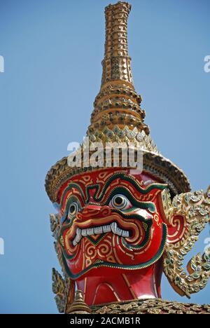 Daemon als Hüterin (Dschaks), Wat Phra Kaeo, Großer Palast, Bangkok, Thailand, Asien Stockfoto