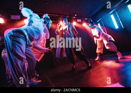 Kopenhagen, Dänemark. 02 Dez, 2019. Die Malaysische Sänger und Songwriter Yuna führt ein Live Konzert bei Beta in Kopenhagen. (Foto: Gonzales Foto/Mathias Kristensen/Alamy Live News). Stockfoto