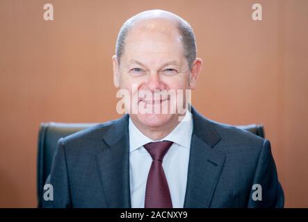 Berlin, Deutschland. 03 Dez, 2019. Olaf Scholz (SPD), Bundesminister der Finanzen, nimmt an der Sitzung des Bundeskabinetts im Bundeskanzleramt. Credit: Kay Nietfeld/dpa/Alamy leben Nachrichten Stockfoto