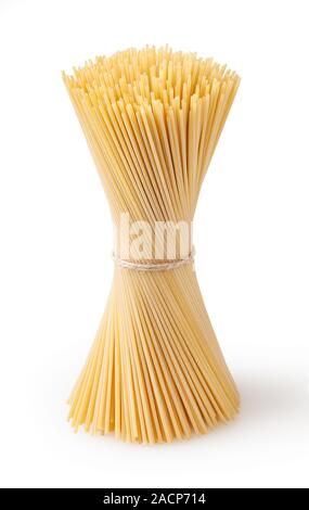 Spaghetti isoliert auf weißem Hintergrund mit Freistellungspfad Stockfoto