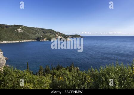 Küste in der Nähe von Paleokastritsa in Korfu, Griechenland Stockfoto