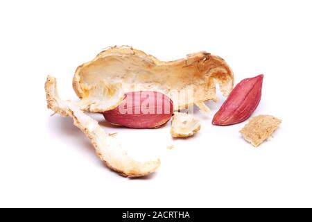 Die Schale Erdnüsse isoliert Stockfoto