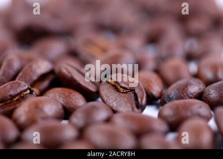 gerösteter Kaffeebohnen können als Hintergrund verwendet werden Stockfoto