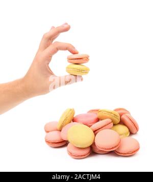 Viel der Macaron Kuchen und in Händen. Stockfoto