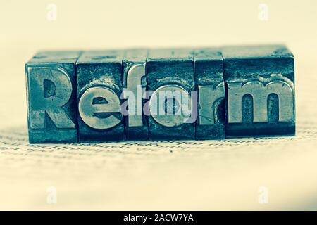 Reform in der Leitung Buchstaben geschrieben Stockfoto