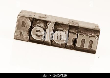 Reform in der Leitung Buchstaben geschrieben Stockfoto