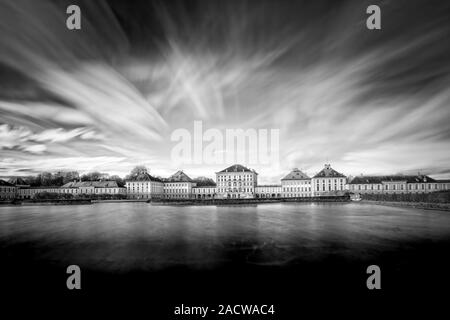 Schloss Nymphenburg in München, Langzeitbelichtung Stockfoto