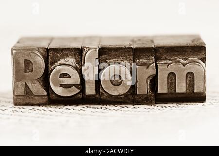 Reform in der Leitung Buchstaben geschrieben Stockfoto