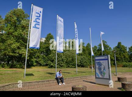 Fahnen, Heinrich-Heine-Universität, Universitätsstraße, Düsseldorf, Nordrhein-Westfalen, Deutschland Stockfoto