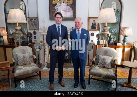 Der Prinz von Wales trifft kanadische Premierminister Justin Trudeau am Morgen Zimmer im Clarence House, Central London, als Staats- und Regierungschefs der NATO-Mitglieder sammeln bis 70 Jahre der Allianz. PA-Foto. Bild Datum: Dienstag, Dezember 3, 2019. Photo Credit: Victoria Jones/PA-Kabel Stockfoto