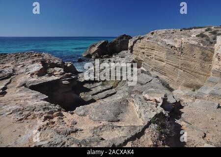 Küste in der Nähe von Ses Covetes, Mallorca Stockfoto