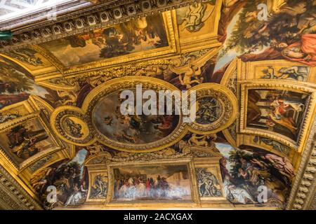 Das Deckengemälde im Salon der Venus, die Prunkgemächer des Königs, der Palast von Versailles Stockfoto