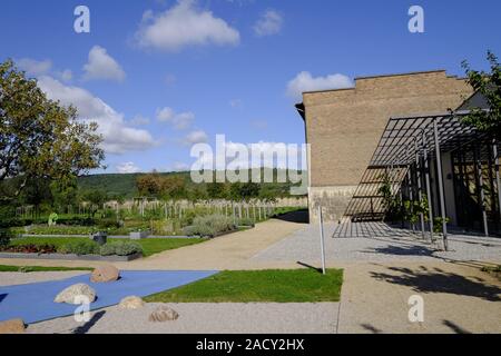 Kloster Schulpforte Schulpforte mit Kloster Garten in der Nähe von Naumburg auf der Straße der Romanik, Burgenlandkreis, Sachsen-Anhalt, G Stockfoto