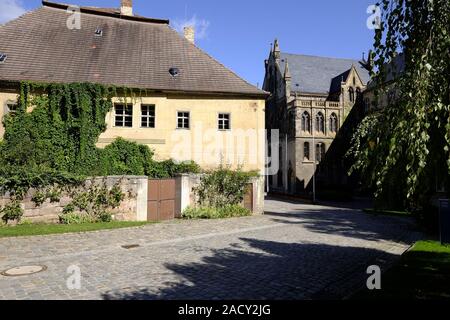 Kloster Schulpforte Schulpforte mit Kloster Garten in der Nähe von Naumburg auf der Straße der Romanik, Burgenlandkreis, Sachsen-Anhalt, G Stockfoto