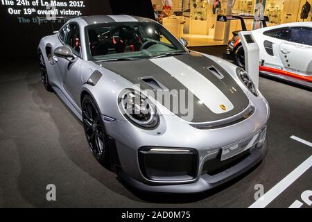 Brüssel - Jan 10, 2018: Porsche 911 GT2 RS Sport Auto an der Brussels Expo Autosalon Motor Show präsentiert. Stockfoto