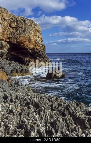 Felsigen Ufer im Parc Natural de Mondrago - Mallorca Stockfoto