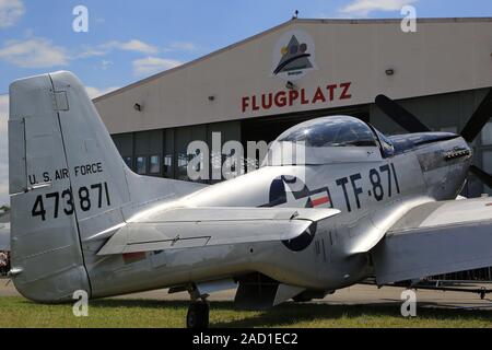 Flugzeugoldtimer North American P-51D Mustang, TF 871 Stockfoto