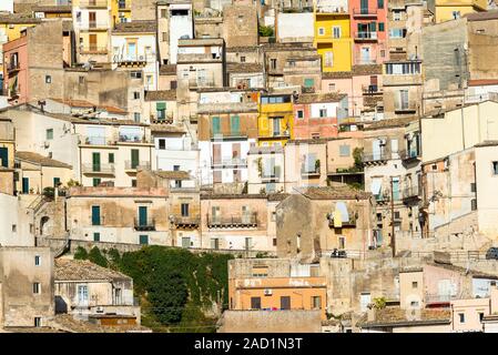 Detaillierte Ansicht der alten Stadt von Ragusa Ibla in Sizilien Stockfoto