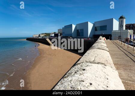 Blick auf die Turner Contemporary Art Gallery, Margate, Kent. Stockfoto